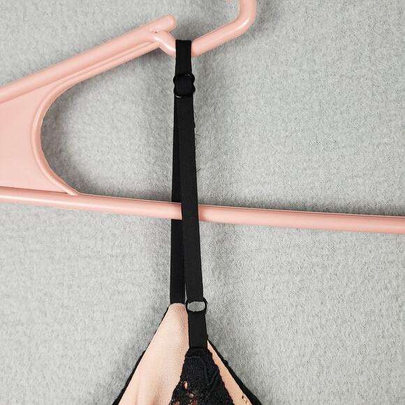 Aritzia Babaton Size XXS Lace Overlay Camisole Tank Top Black Modern Elegant - Picture 10 of 10